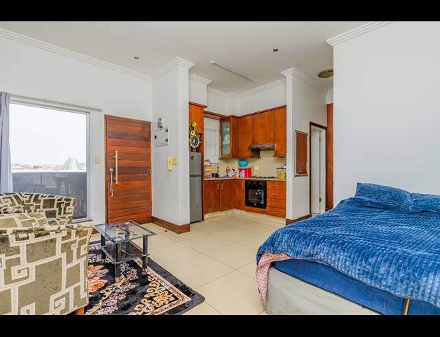 1 BEDROOM APARTMENT FOR SALE IN UMHLANGA RIDGE
